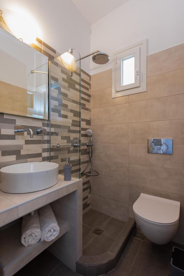 Theodora Rooms Kamares  Exterior foto