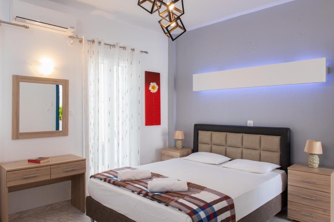 Theodora Rooms Kamares  Exterior foto