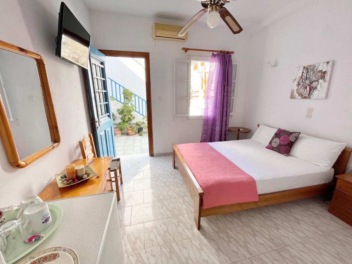 Theodora Rooms Kamares  Exterior foto