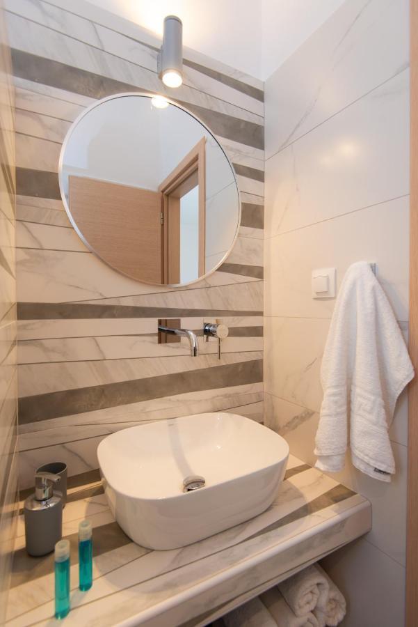 Theodora Rooms Kamares  Exterior foto
